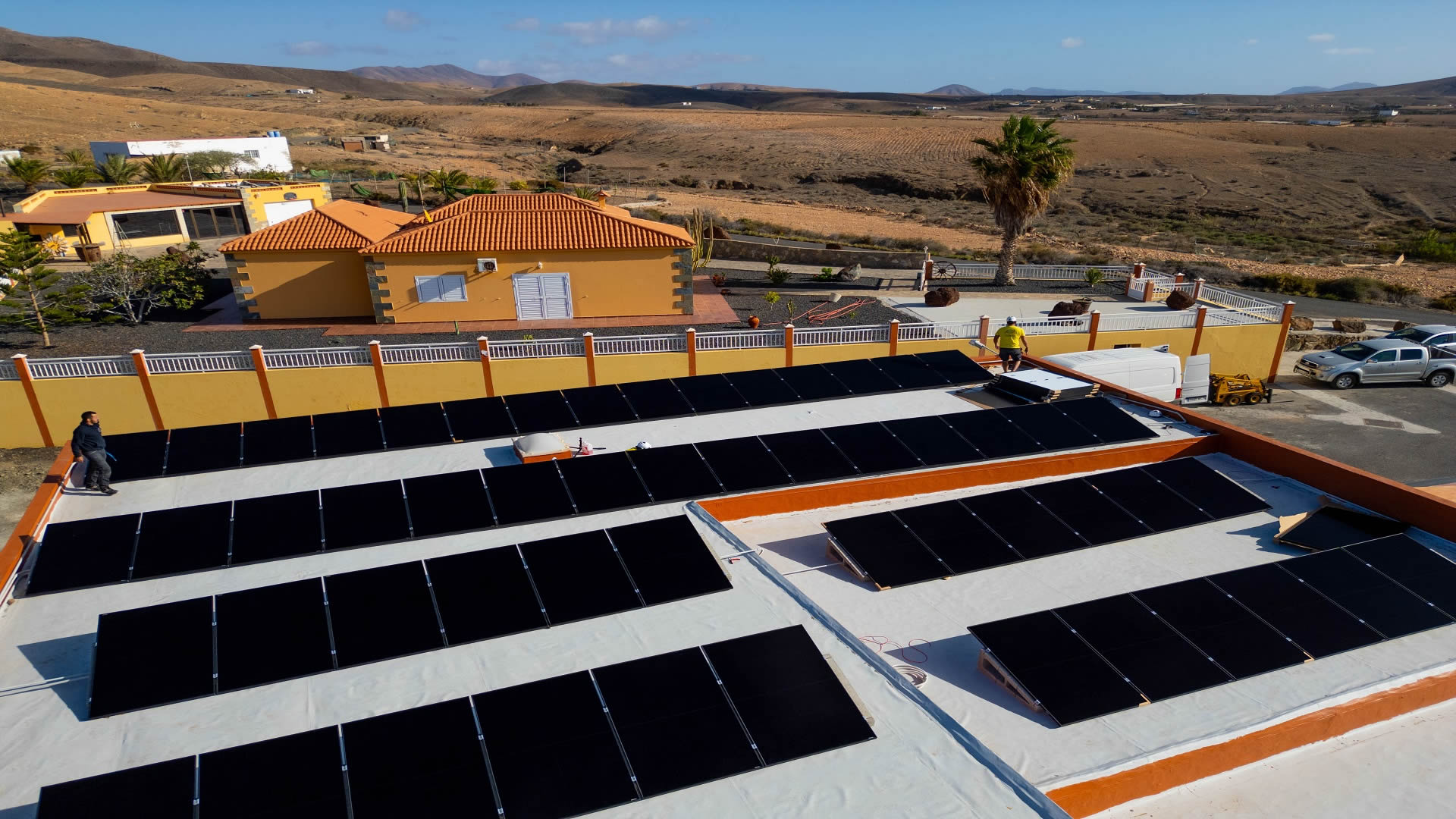 Proyecto de generación de energía fotovoltaica para una granja ecológica en Espa?a
