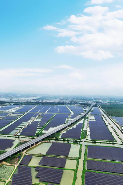 Aquavoltaics Utility-scale Power station （Hezhou North, Zhuhai，China）